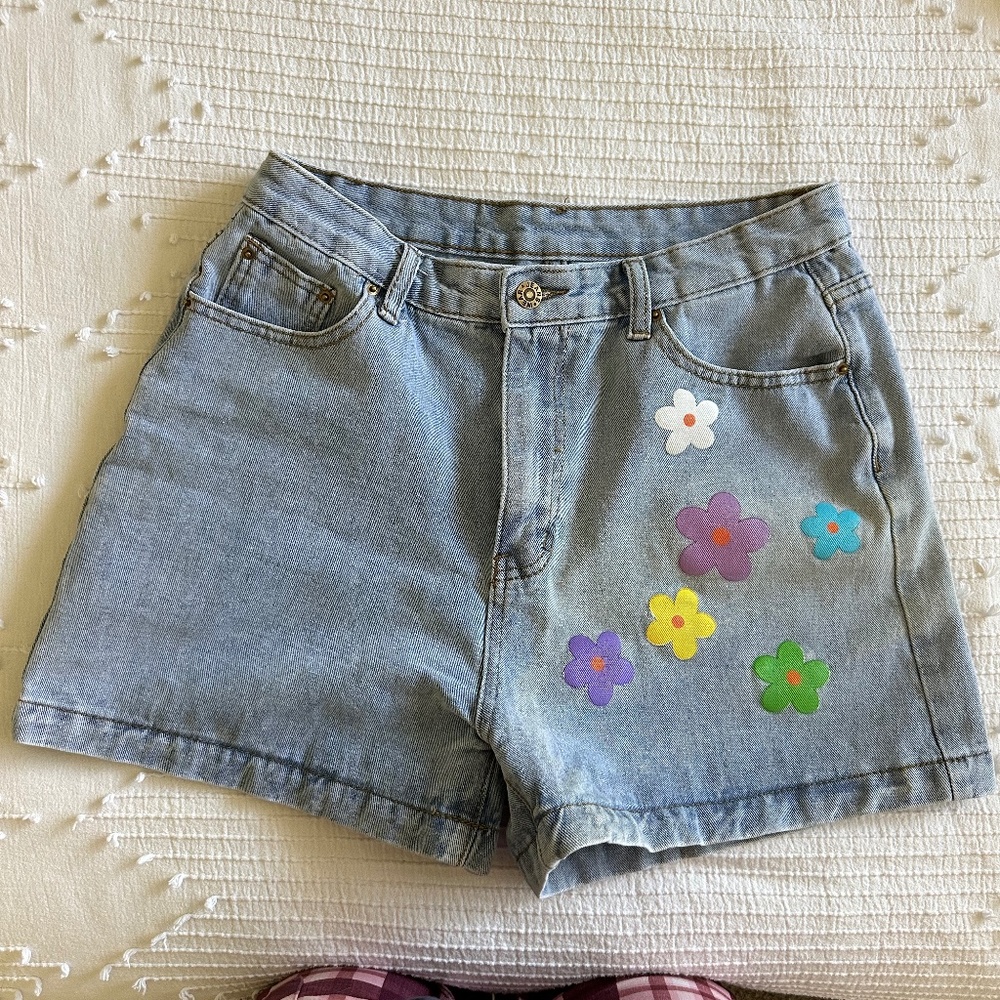 Flower Detail Denim Shorts